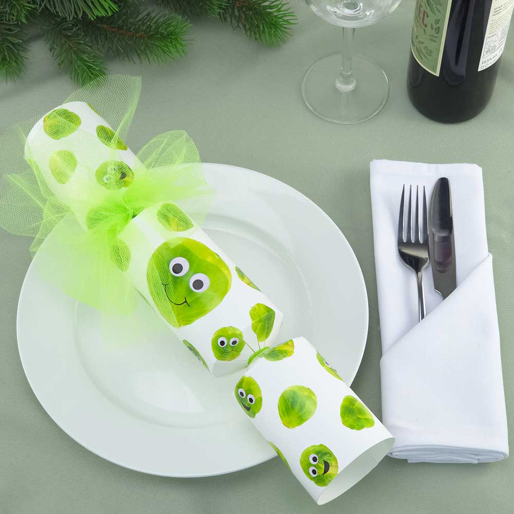 Googly Sprouts | Tulletastic Christmas Cracker DIY Kit | Makes 6 Large Crackers